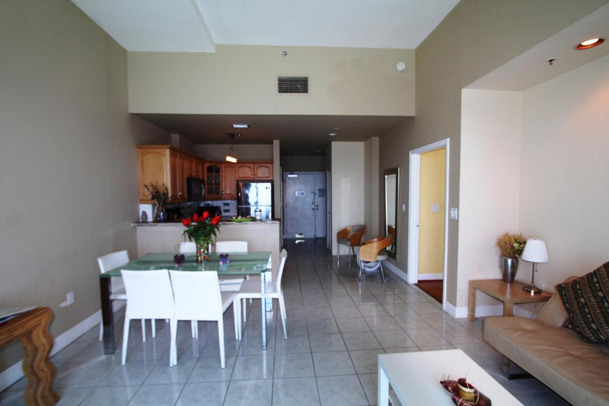 Castle Ph2 Balcony Oceanfront Condo, Access, Pool, Tennis, Free Parking
